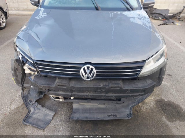 2013 Volkswagen Jetta Se მანქანა იყიდება აუქციონზე, vin: 3VWDP7AJ2DM449810, აუქციონის ნომერი: 44890898