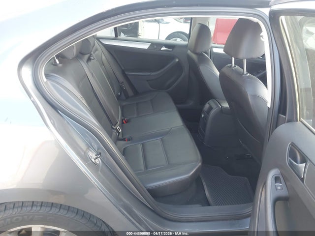 2013 Volkswagen Jetta Se მანქანა იყიდება აუქციონზე, vin: 3VWDP7AJ2DM449810, აუქციონის ნომერი: 44890898