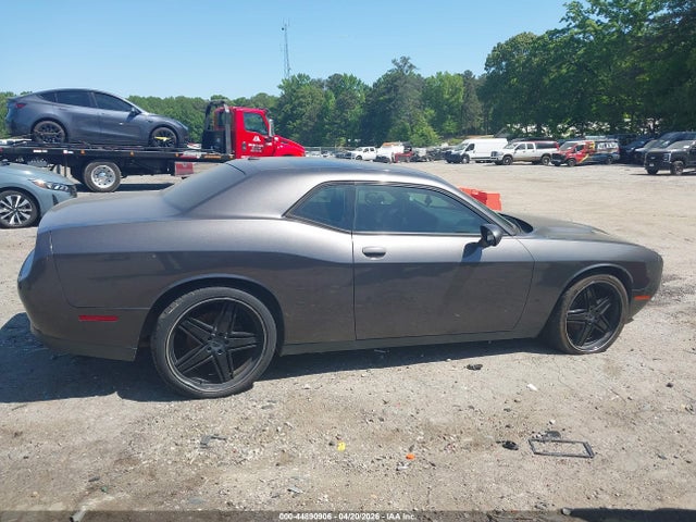 2017 Dodge Challenger Sxt მანქანა იყიდება აუქციონზე, vin: 2C3CDZAG4HH588966, აუქციონის ნომერი: 44890906