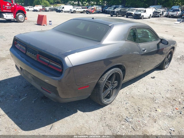 2017 Dodge Challenger Sxt მანქანა იყიდება აუქციონზე, vin: 2C3CDZAG4HH588966, აუქციონის ნომერი: 44890906