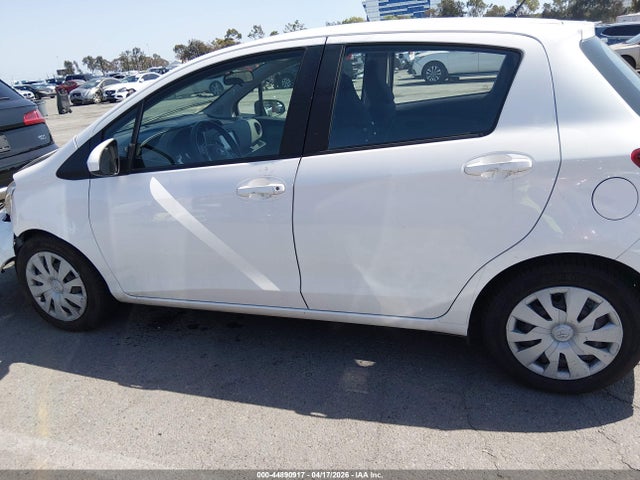 VNKKTUD34HA085420 Toyota YARIS L