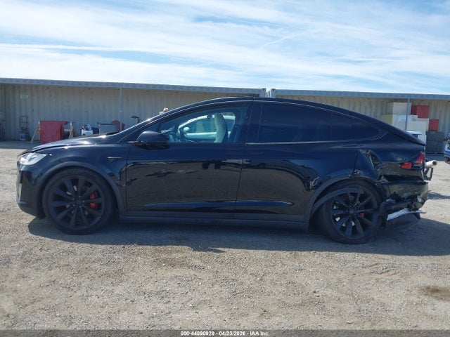 2018 Tesla Model X მანქანა იყიდება აუქციონზე, vin: 5YJXCBE47JF111337, აუქციონის ნომერი: 44890929