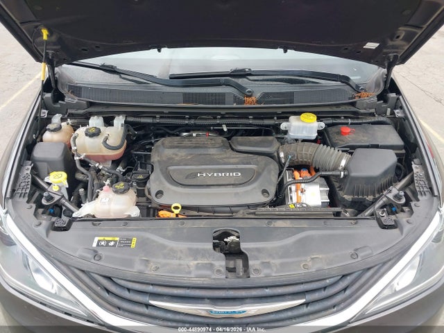 Продажа на аукционе авто 2018 Chrysler Pacifica Hybrid Touring L, vin: 2C4RC1L74JR183780, номер лота: 44890974