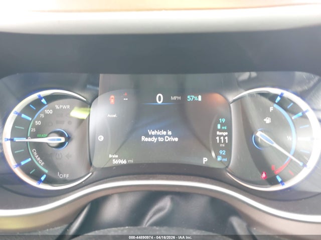 Продажа на аукционе авто 2018 Chrysler Pacifica Hybrid Touring L, vin: 2C4RC1L74JR183780, номер лота: 44890974