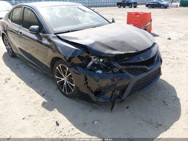 2020 Toyota Camry Se მანქანა იყიდება აუქციონზე, vin: 4T1G11AK1LU961989, აუქციონის ნომერი: 44890992