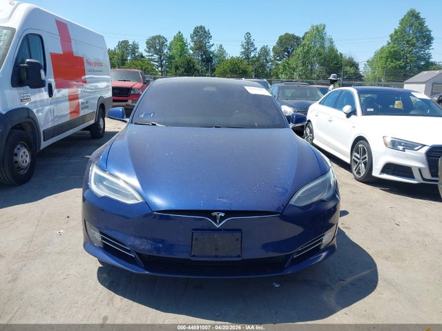 44891007 :رقم المزاد ، 5YJSA1E28JF249378 vin ، 2018 Tesla Model S 100d/75d/p100d مزاد بيع