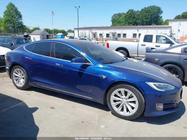 44891007 :رقم المزاد ، 5YJSA1E28JF249378 vin ، 2018 Tesla Model S 100d/75d/p100d مزاد بيع