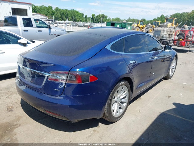 44891007 :رقم المزاد ، 5YJSA1E28JF249378 vin ، 2018 Tesla Model S 100d/75d/p100d مزاد بيع