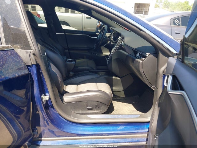 44891007 :رقم المزاد ، 5YJSA1E28JF249378 vin ، 2018 Tesla Model S 100d/75d/p100d مزاد بيع