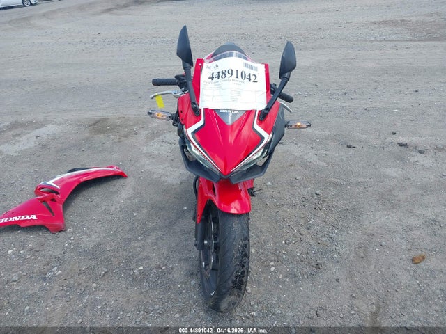 44891042 :رقم المزاد ، MLHPC6211K5000526 vin ، 2019 Honda Cbr500 R مزاد بيع