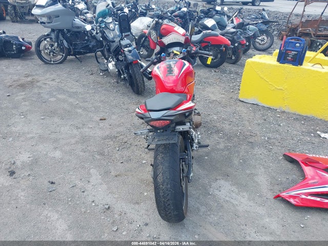 44891042 :رقم المزاد ، MLHPC6211K5000526 vin ، 2019 Honda Cbr500 R مزاد بيع