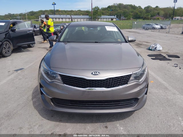 2018 Kia Optima Lx მანქანა იყიდება აუქციონზე, vin: 5XXGT4L32JG213499, აუქციონის ნომერი: 44891044