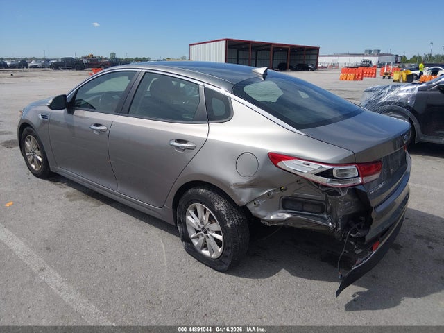 2018 Kia Optima Lx მანქანა იყიდება აუქციონზე, vin: 5XXGT4L32JG213499, აუქციონის ნომერი: 44891044