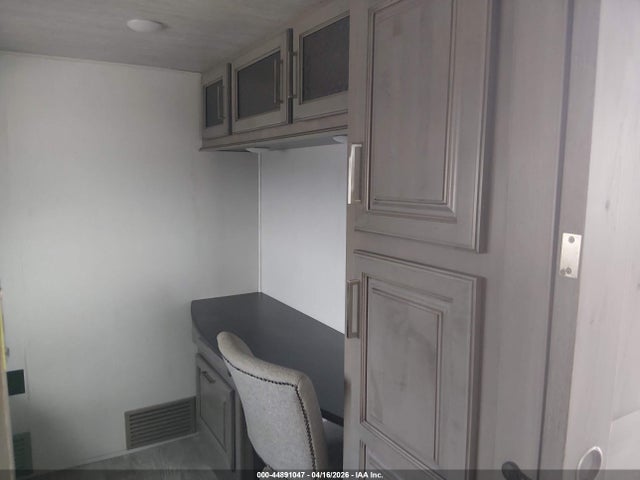 4YDF38521L4701540 Keystone Montana 3855br