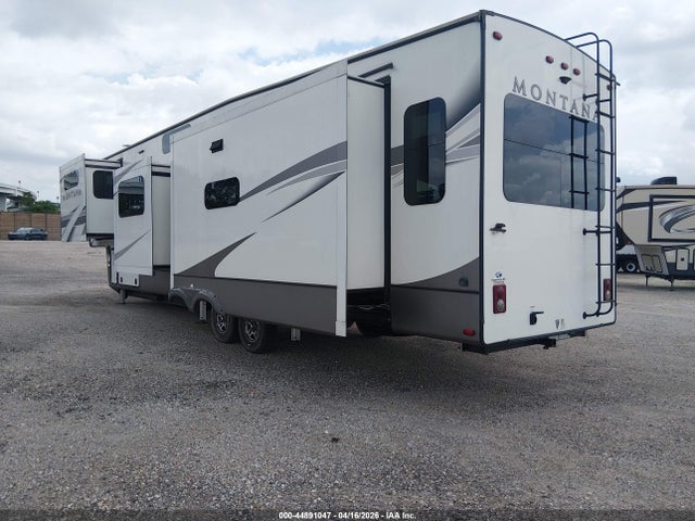 4YDF38521L4701540 Keystone Montana 3855br