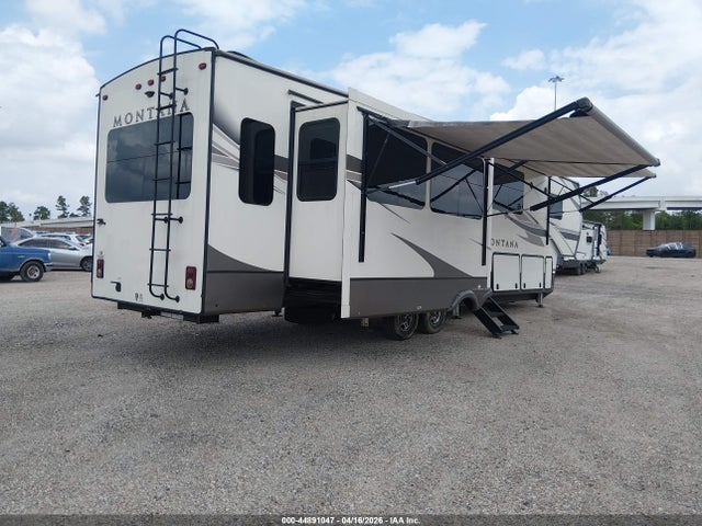 4YDF38521L4701540 Keystone Montana 3855br
