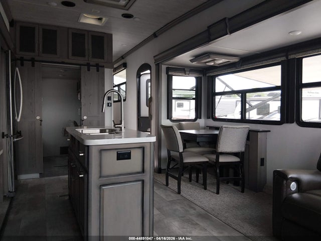 4YDF38521L4701540 Keystone Montana 3855br