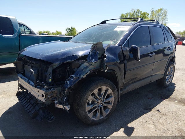 2T3A1RFV7RW481690 Toyota Rav4 Xle Premium