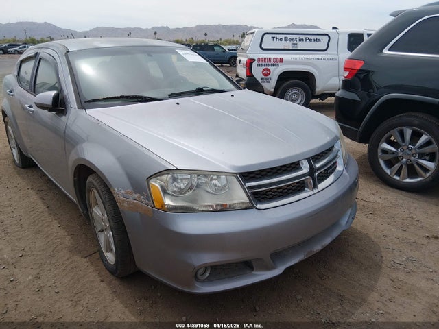 44891058 :رقم المزاد ، 1C3CDZCB5DN679750 vin ، 2013 Dodge Avenger Sxt مزاد بيع
