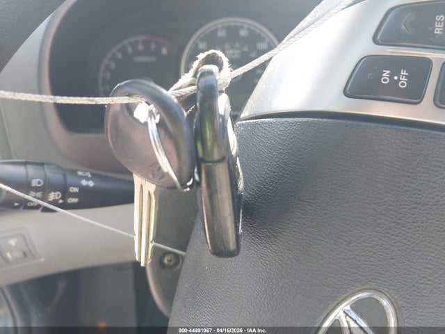 2010 HYUNDAI ELANTRA KMHDU4AD6AU149727 Photo 10