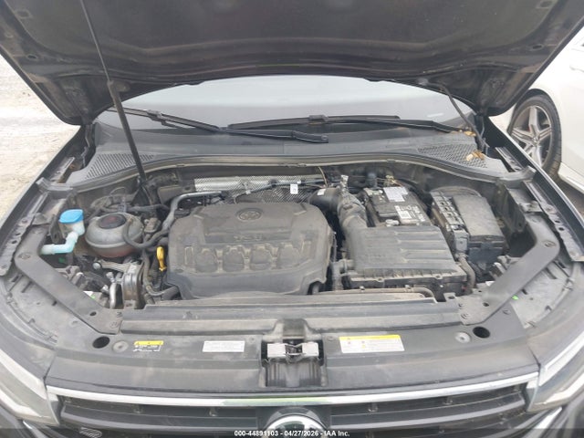 2024 Volkswagen Tiguan 2.0t Se R-line Black მანქანა იყიდება აუქციონზე, vin: 3VVCB7AX9RM100086, აუქციონის ნომერი: 44891103
