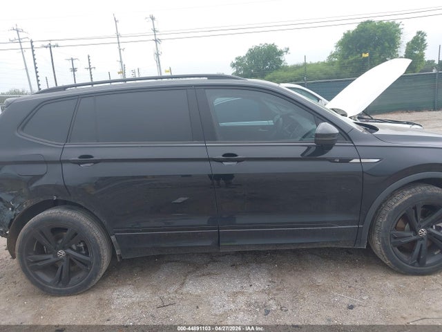 2024 Volkswagen Tiguan 2.0t Se R-line Black მანქანა იყიდება აუქციონზე, vin: 3VVCB7AX9RM100086, აუქციონის ნომერი: 44891103