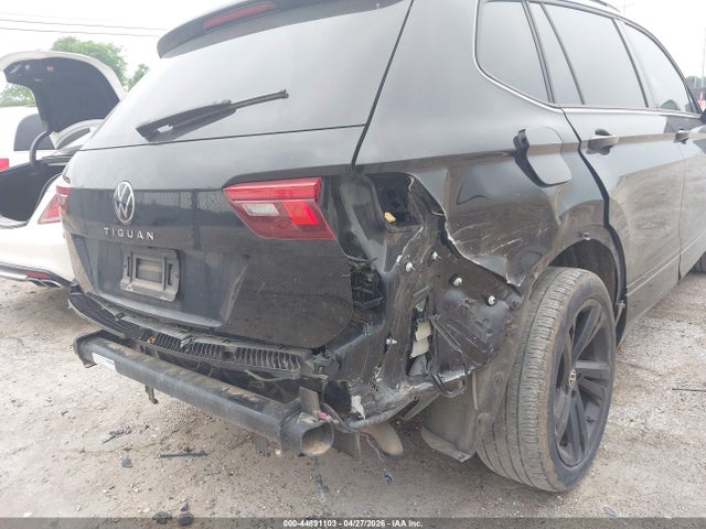 2024 Volkswagen Tiguan 2.0t Se R-line Black მანქანა იყიდება აუქციონზე, vin: 3VVCB7AX9RM100086, აუქციონის ნომერი: 44891103