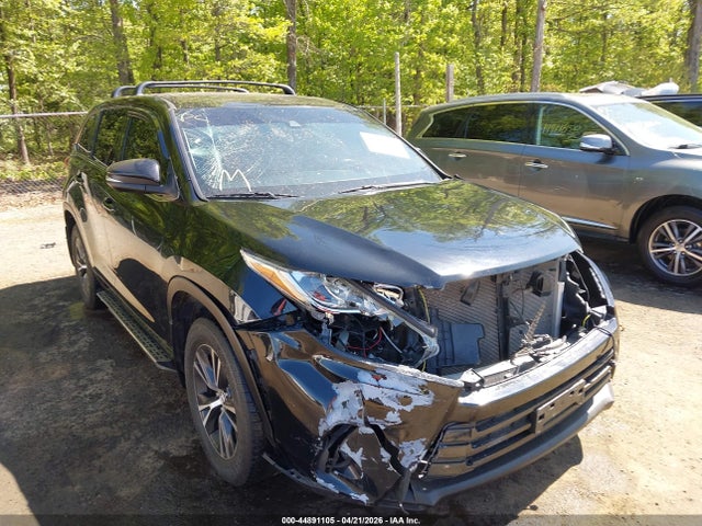 Продажа на аукционе авто 2018 Toyota Highlander Le Plus, vin: 5TDBZRFH9JS911667, номер лота: 44891105