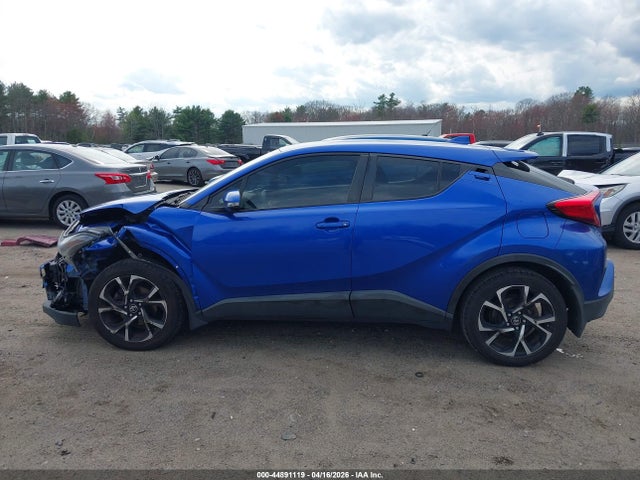 NMTKHMBX6JR032953 Toyota C-hr Xle Premium