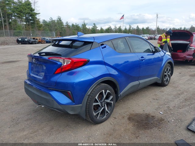 NMTKHMBX6JR032953 Toyota C-hr Xle Premium