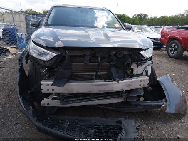 Auction sale of the 2022 Toyota Highlander Hybrid Xle, vin: 5TDHBRCH3NS549747, lot number: 44891125