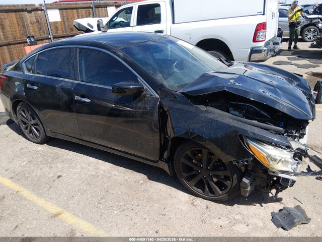 1N4AL3APXJC257326 Nissan Altima 2.5 Sr