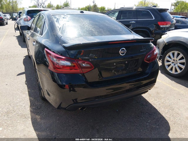 1N4AL3APXJC257326 Nissan Altima 2.5 Sr
