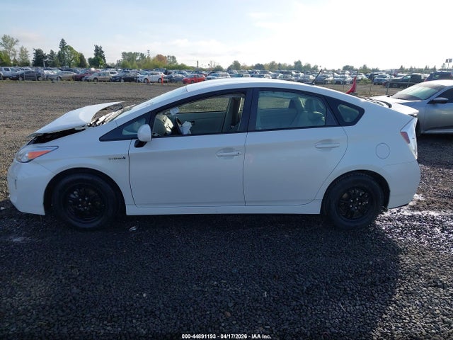 JTDKN3DU0F0438759 Toyota Prius Four