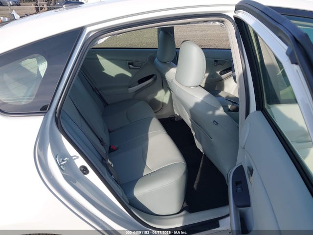 JTDKN3DU0F0438759 Toyota Prius Four