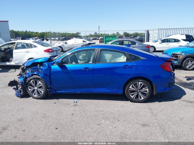 Продажа на аукционе авто 2017 Honda Civic Ex-t, vin: 2HGFC1F30HH652330, номер лота: 44891206