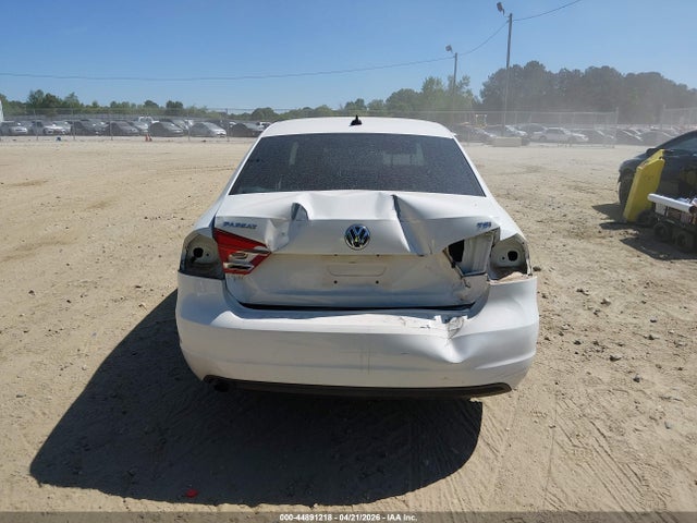 Продажа на аукционе авто 2015 Volkswagen Passat 1.8t Wolfsburg Edition, vin: 1VWAT7A30FC068686, номер лота: 44891218
