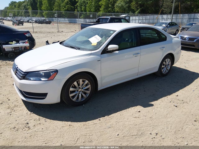 Продажа на аукционе авто 2015 Volkswagen Passat 1.8t Wolfsburg Edition, vin: 1VWAT7A30FC068686, номер лота: 44891218