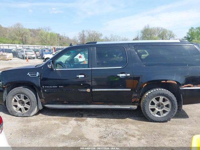 2007 Cadillac Escalade Esv Standard მანქანა იყიდება აუქციონზე, vin: 1GYFK66857R241881, აუქციონის ნომერი: 44891238