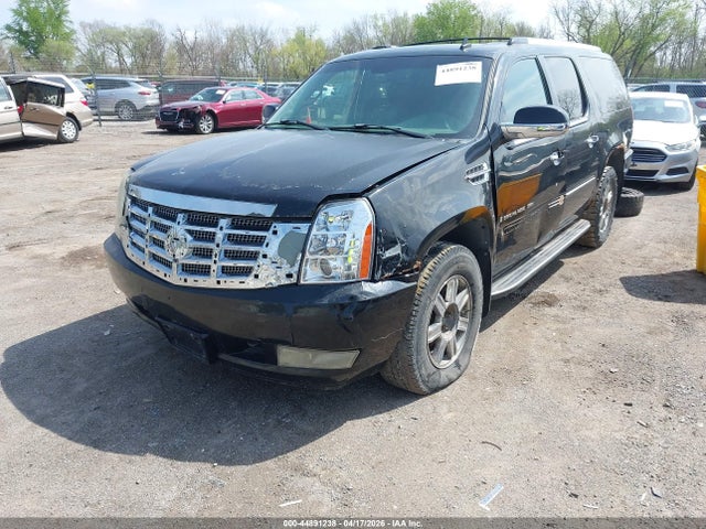 2007 Cadillac Escalade Esv Standard მანქანა იყიდება აუქციონზე, vin: 1GYFK66857R241881, აუქციონის ნომერი: 44891238