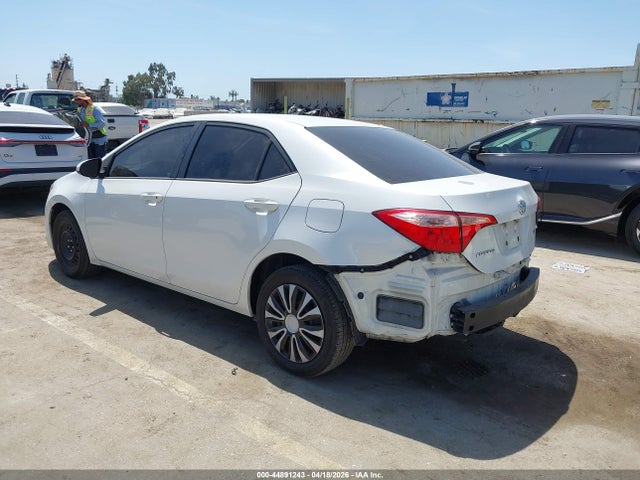 Aukcja sprzedaży 2017 Toyota Corolla Le, vin: 5YFBURHE8HP573330, numer aukcji: 44891243
