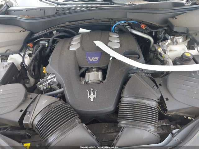 Maserati Levante Modena 2023 ZN661YUM2PX411662 Image 10
