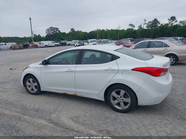 Продажа на аукционе авто 2012 Hyundai Elantra Gls, vin: 5NPDH4AE3CH063063, номер лота: 44891286