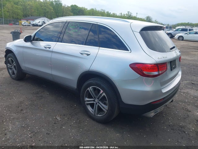 2017 Mercedes-benz Glc 300 4matic მანქანა იყიდება აუქციონზე, vin: WDC0G4KB5HF156426, აუქციონის ნომერი: 44891294