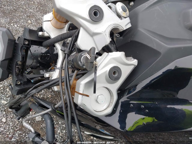 44891295 :رقم المزاد ، WB30G4306RRA89295 vin ، 2024 Bmw G310 R مزاد بيع