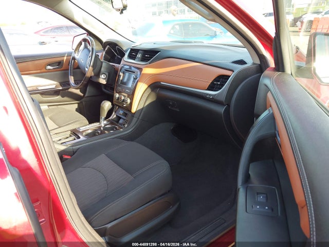 44891298 :رقم المزاد ، 1GNKRGKD0FJ141765 vin ، 2015 Chevrolet Traverse 1lt مزاد بيع