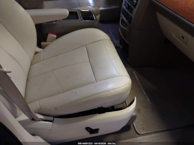 Продаж на аукціоні авто 2010 Chrysler Town & Country Limited, vin: 2A4RR6DX7AR149031, номер лоту: 44891323