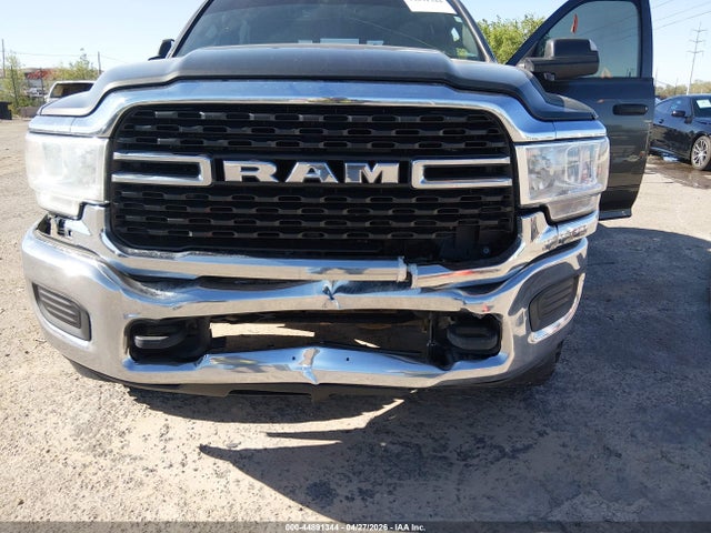 3C63R3GJ0NG314292 RAM 3500 Tradesman 4x4 8&#039; Box