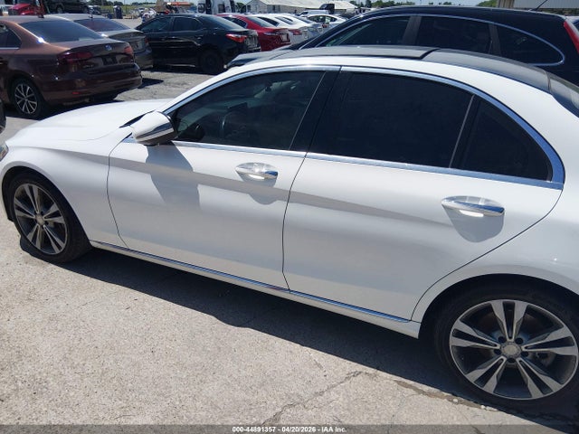 2016 Mercedes-benz C 300 Luxury/sport მანქანა იყიდება აუქციონზე, vin: 55SWF4JB6GU144419, აუქციონის ნომერი: 44891357
