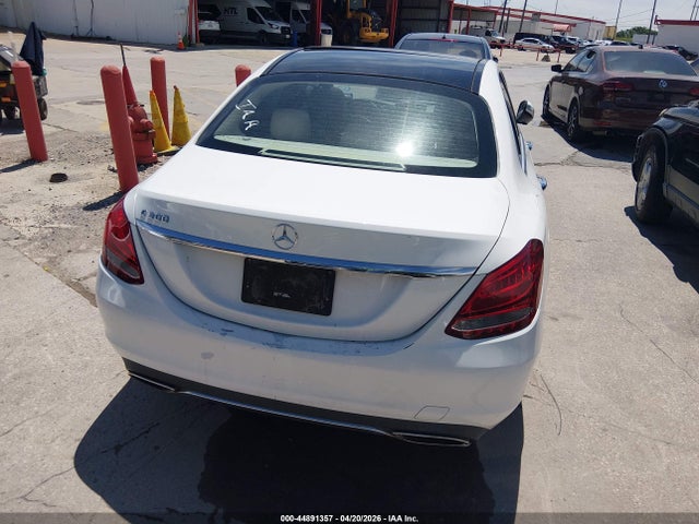 2016 Mercedes-benz C 300 Luxury/sport მანქანა იყიდება აუქციონზე, vin: 55SWF4JB6GU144419, აუქციონის ნომერი: 44891357
